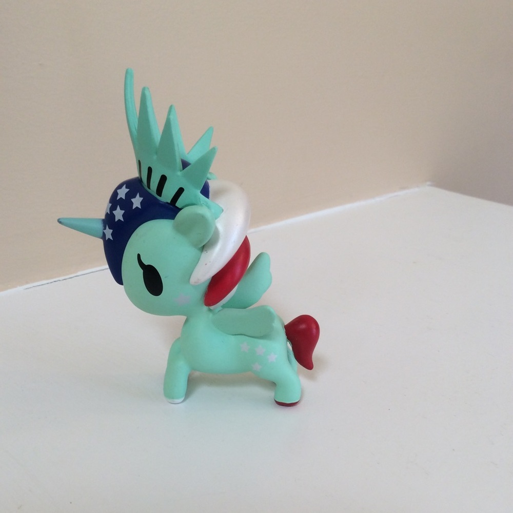 Tokidoki "Liberty" Unicorno - Series 5 - Picture 2 of 4